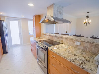 300 E Royal Palm Road, Boca Raton, FL 33432