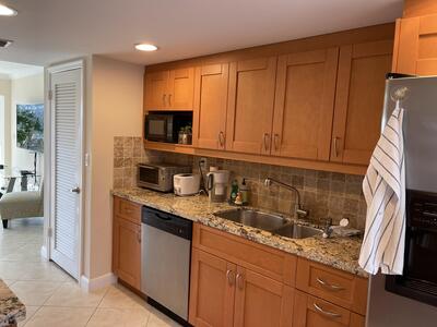 300 E Royal Palm Road, Boca Raton, FL 33432