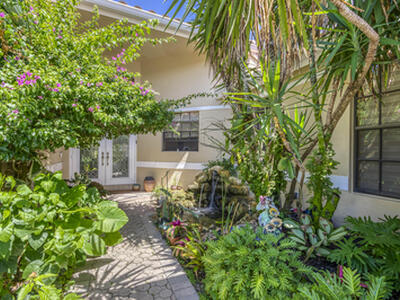 10080 Dover Carriage Lane, Wellington, FL 33449