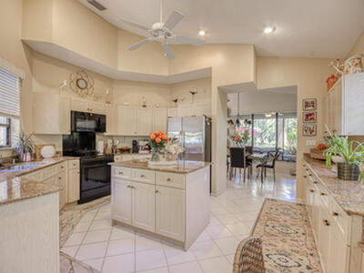 10080 Dover Carriage Lane, Wellington, FL 33449