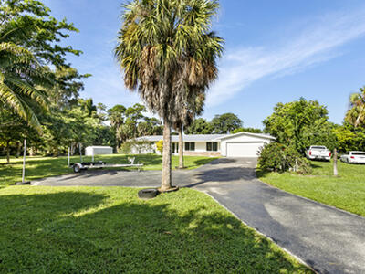 5200 Club Road, Haverhill, FL 33415