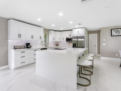 5200 Club Road, Haverhill, FL 33415