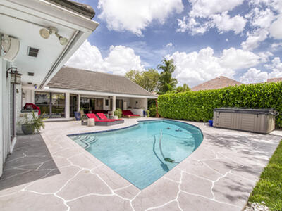 34 Dunbar Road, Palm Beach Gardens, FL 33418