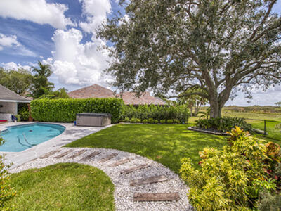 34 Dunbar Road, Palm Beach Gardens, FL 33418