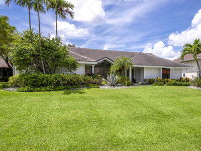 34 Dunbar Road, Palm Beach Gardens, FL 33418
