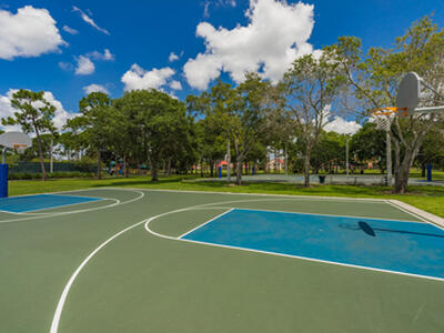 34 Dunbar Road, Palm Beach Gardens, FL 33418