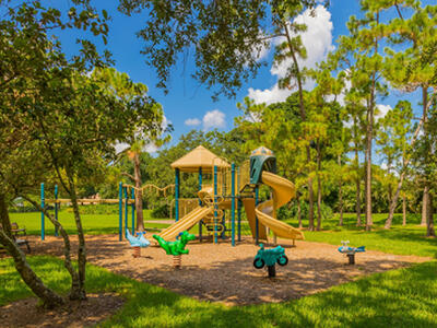 34 Dunbar Road, Palm Beach Gardens, FL 33418