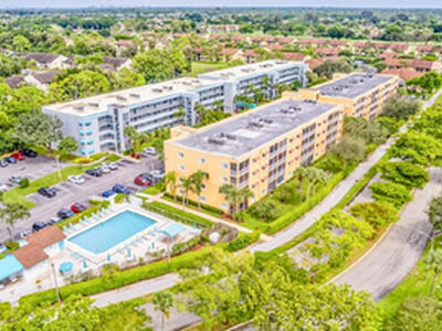 4723 Lucerne Lakes Boulevard