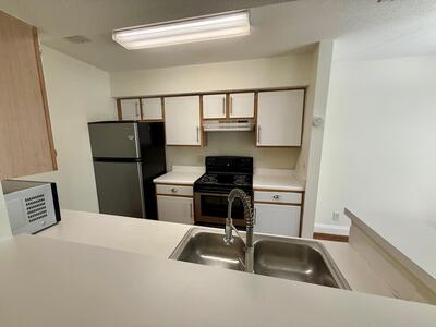 815 W Boynton Beach Boulevard, Boynton Beach, FL 33426