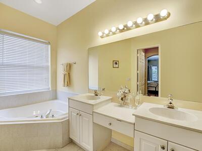 9056 Bay Harbour Circle, West Palm Beach, FL 33411