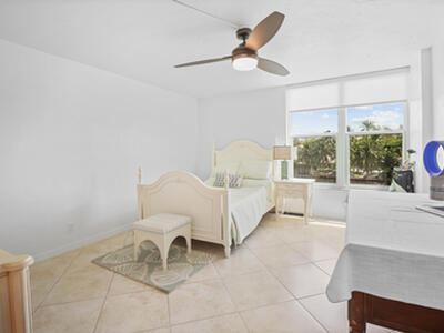 13 Royal Palm Way, Boca Raton, FL 33432