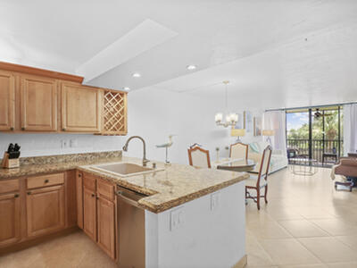 13 Royal Palm Way, Boca Raton, FL 33432