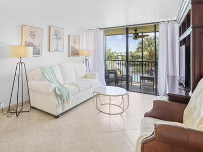 13 Royal Palm Way, Boca Raton, FL 33432