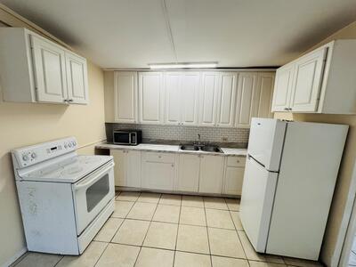 830 Valley Forge Road, West Palm Beach, FL 33405