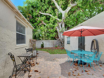 830 Valley Forge Road, West Palm Beach, FL 33405