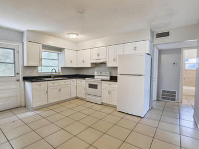 1490 NW 20th Street, Fort Lauderdale, FL 33311