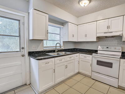 1490 NW 20th Street, Fort Lauderdale, FL 33311