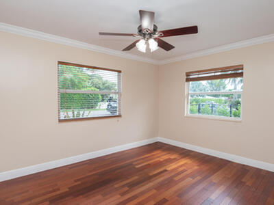 374 Linda Lane, West Palm Beach, FL 33405