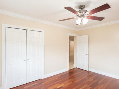 374 Linda Lane, West Palm Beach, FL 33405