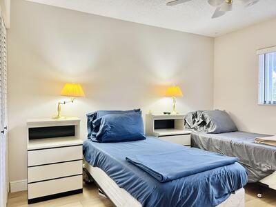 4725 Lucerne Lakes Boulevard E, Lake Worth, FL 33467