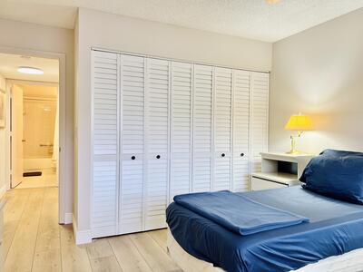 4725 Lucerne Lakes Boulevard E, Lake Worth, FL 33467