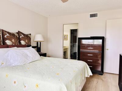 4725 Lucerne Lakes Boulevard E, Lake Worth, FL 33467