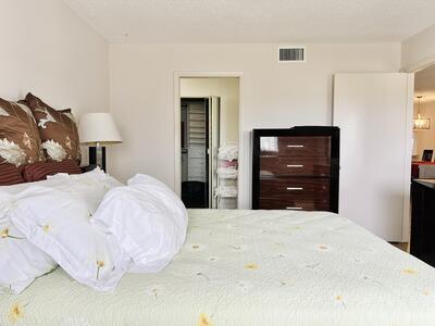 4725 Lucerne Lakes Boulevard E, Lake Worth, FL 33467