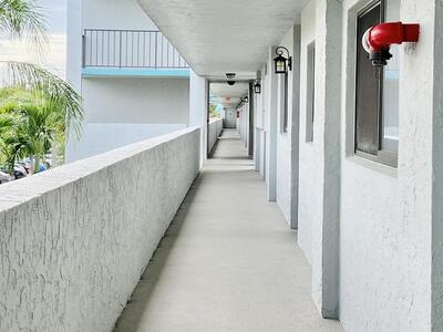 4725 Lucerne Lakes Boulevard E, Lake Worth, FL 33467