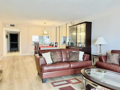 4725 Lucerne Lakes Boulevard E, Lake Worth, FL 33467