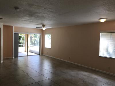 6109 Reynolds Street, West Palm Beach, FL 33411