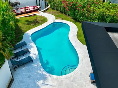 4450 NE 23rd Avenue, Lighthouse Point, FL 33064