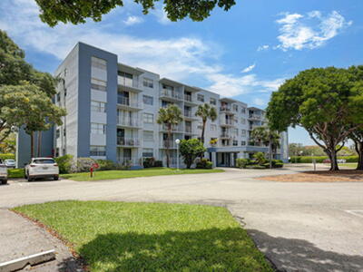 500 Executive Center Drive, West Palm Beach, FL 33401