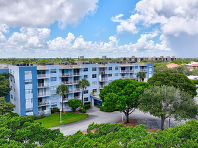 500 Executive Center Drive, West Palm Beach, FL 33401