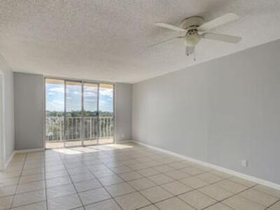500 Executive Center Drive, West Palm Beach, FL 33401
