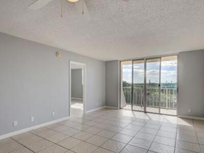 500 Executive Center Drive, West Palm Beach, FL 33401