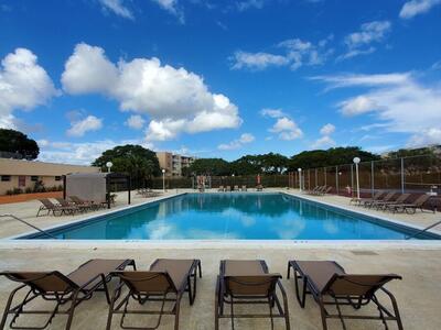 500 Executive Center Drive, West Palm Beach, FL 33401