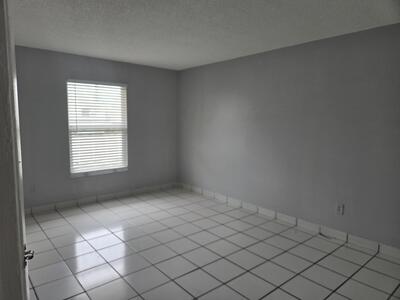 525 Putnam Road, West Palm Beach, FL 33405