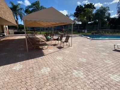 15 Willowbrook Lane, Delray Beach, FL 33446