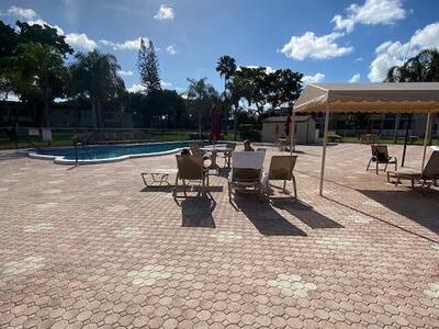 15 Willowbrook Lane, Delray Beach, FL 33446