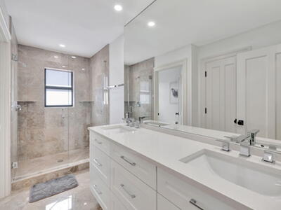 832 SW 34th Avenue, Boynton Beach, FL 33435