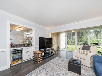 1814 Presidential Way, West Palm Beach, FL 33401