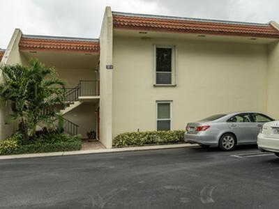 1814 Presidential Way, West Palm Beach, FL 33401