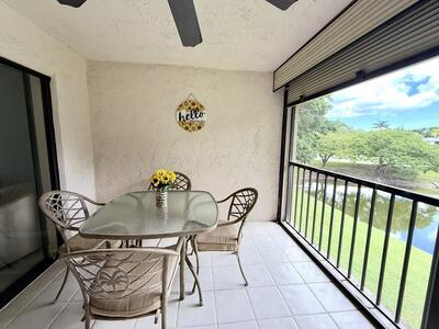 20 Westgate Lane, Boynton Beach, FL 33436