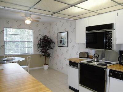 20 Westgate Lane, Boynton Beach, FL 33436