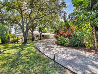 14204 Broken Wing Lane, Palm Beach Gardens, FL 33418