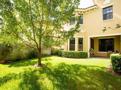 10426 Wellington Parc Drive, Wellington, FL 33449