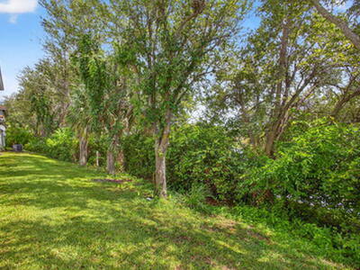 2213 Oakmont Drive, Riviera Beach, FL 33404