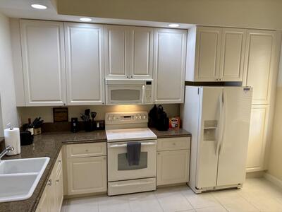 38 Harbour Isle Drive E, Fort Pierce, FL 34949