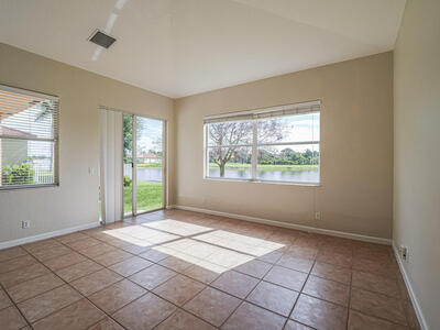 5518 Place Lake Drive, Fort Pierce, FL 34951