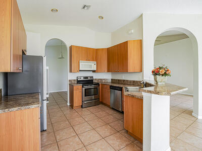 5518 Place Lake Drive, Fort Pierce, FL 34951